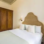 The Residences At Bartomeu 26 Bartomeu Apartment *